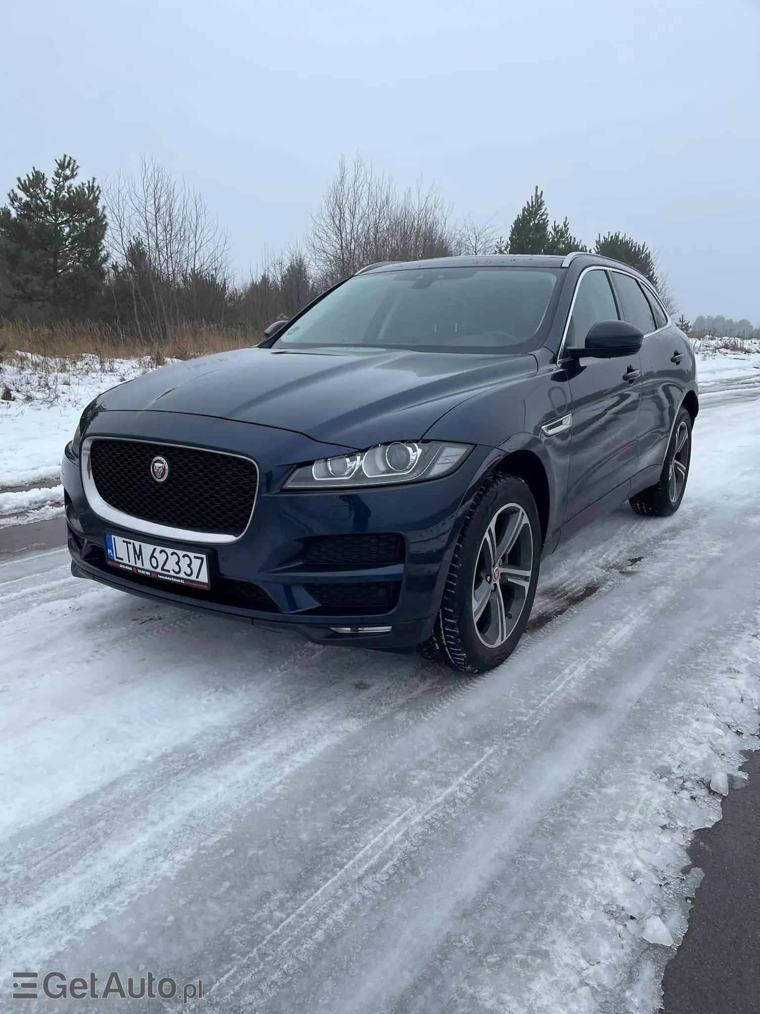 JAGUAR F-Pace 