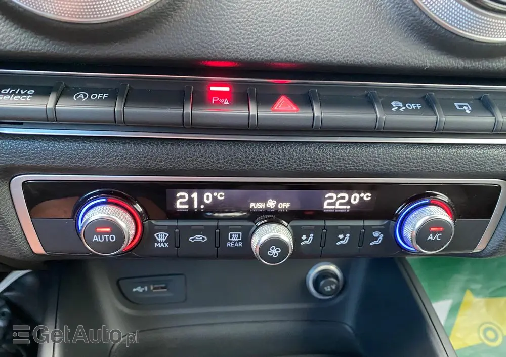 AUDI A3 Sportback 1.6 TDI ultra Attraction