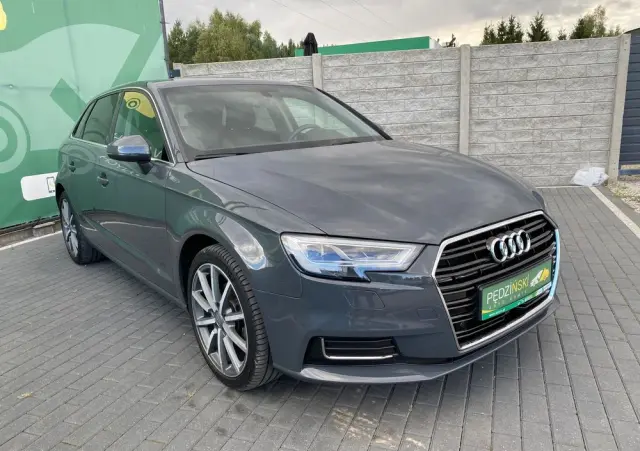 AUDI A3 Sportback 1.6 TDI ultra Attraction