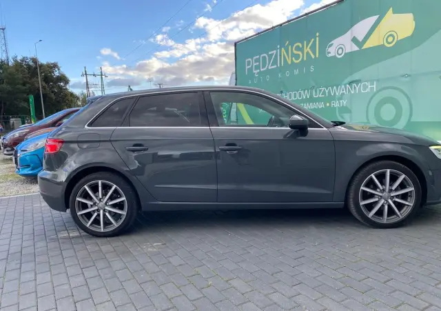AUDI A3 Sportback 1.6 TDI ultra Attraction