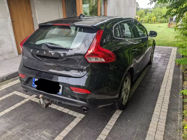 VOLVO V40 Momentum