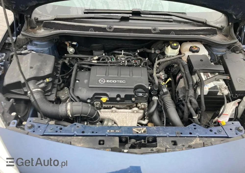 OPEL Astra 1.4 T Cosmo