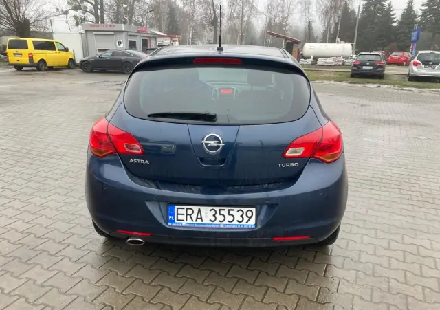OPEL Astra 1.4 T Cosmo