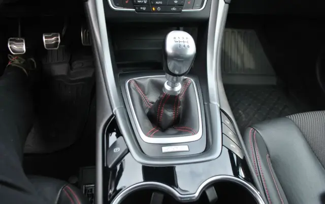 FORD Mondeo 2.0 TDCi STart-Stopp Titanium