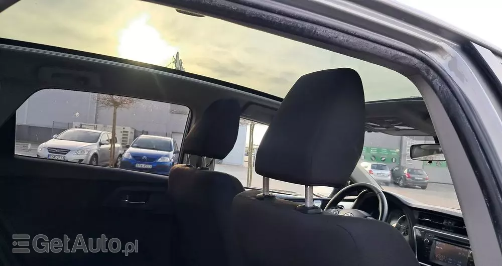 TOYOTA Auris 1.8 VVT-i Hybrid Automatik Comfort