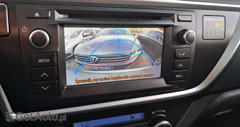 TOYOTA Auris 1.8 VVT-i Hybrid Automatik Comfort