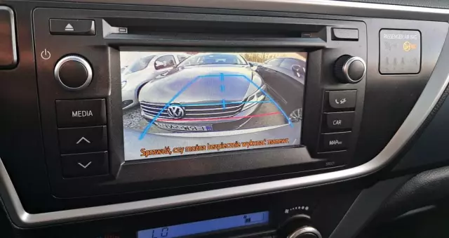 TOYOTA Auris 1.8 VVT-i Hybrid Automatik Comfort