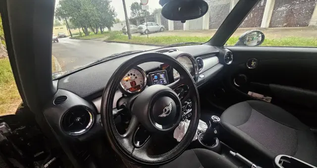 MINI Countryman One D