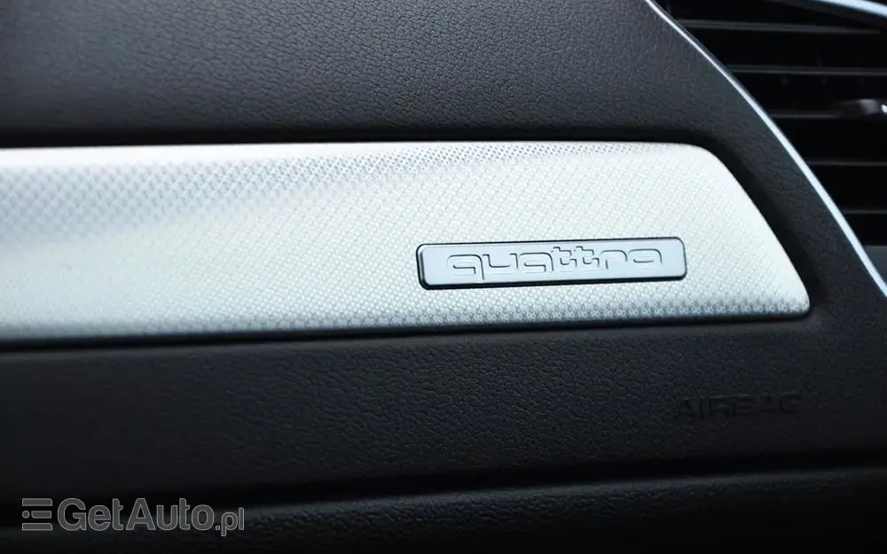 AUDI A4 Limousine Avant 2.0 TFSI Attraction