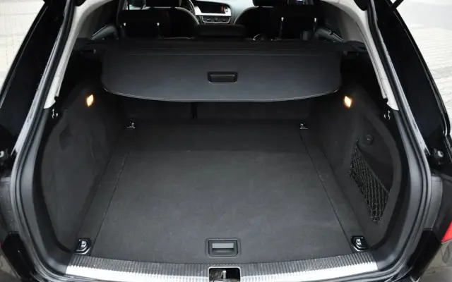 AUDI A4 Limousine Avant 2.0 TFSI Attraction