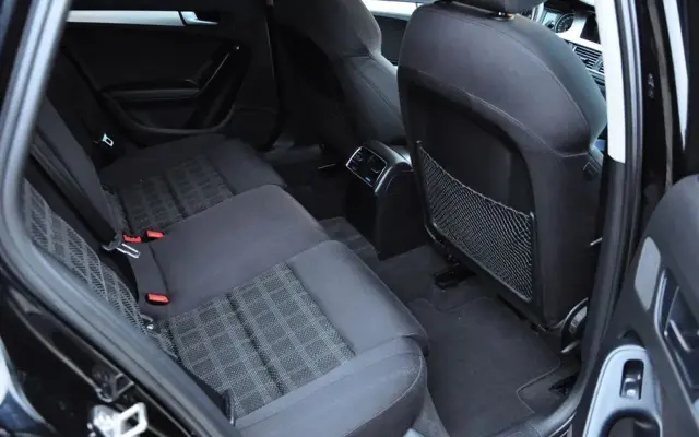 AUDI A4 Limousine Avant 2.0 TFSI Attraction