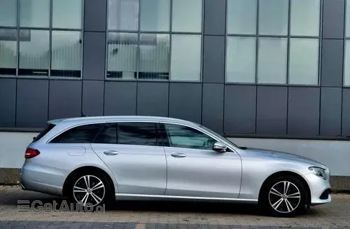 MERCEDES-BENZ Klasa E 