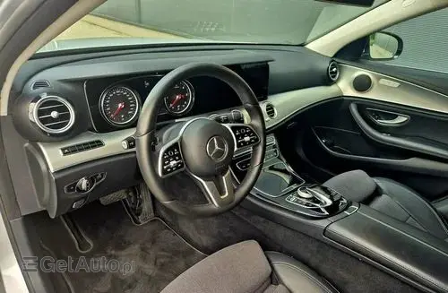 MERCEDES-BENZ Klasa E 