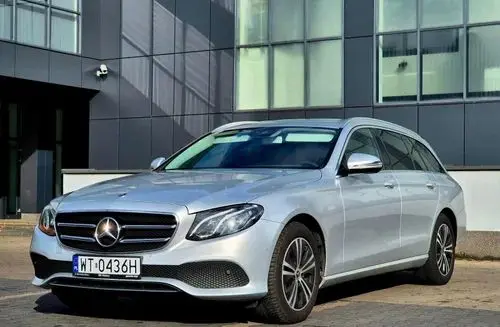 MERCEDES-BENZ Klasa E 