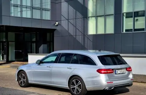 MERCEDES-BENZ Klasa E 