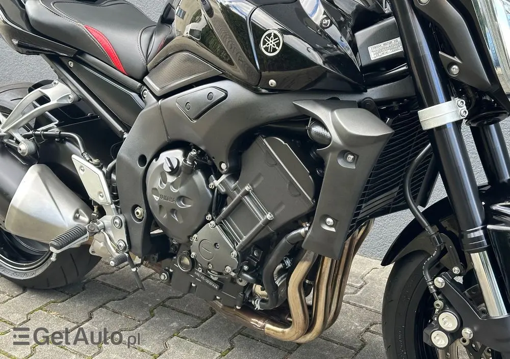 YAMAHA FZ 