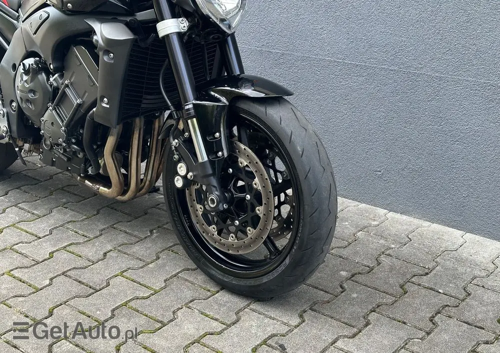 YAMAHA FZ 