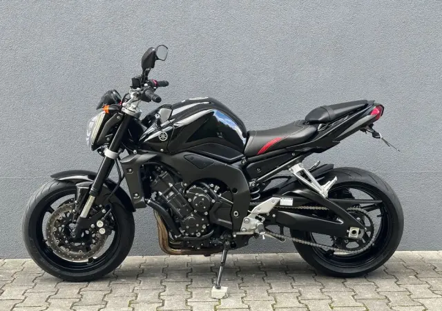 YAMAHA FZ 