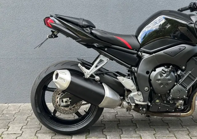 YAMAHA FZ 