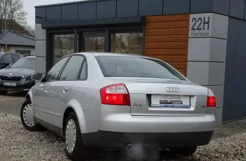 AUDI A4 