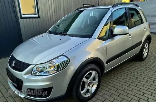 SUZUKI SX4 