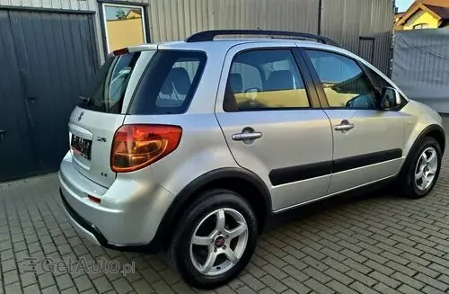 SUZUKI SX4 