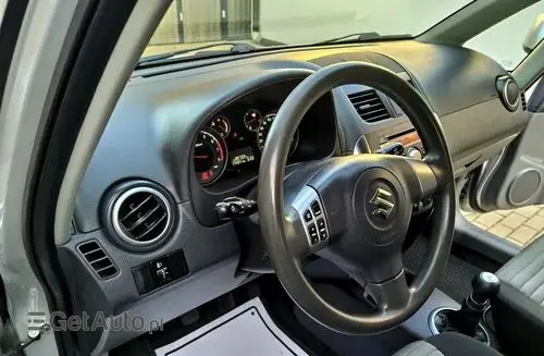 SUZUKI SX4 
