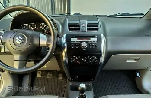 SUZUKI SX4 
