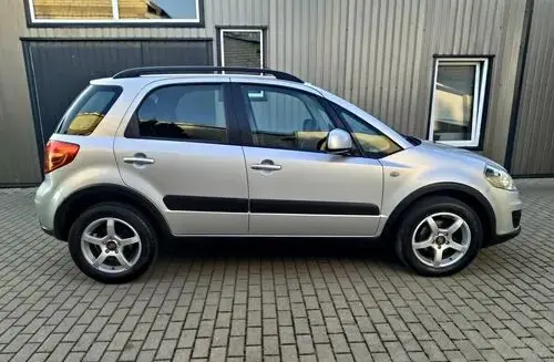 SUZUKI SX4 