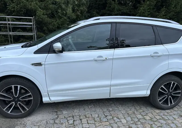 FORD Kuga Titanium