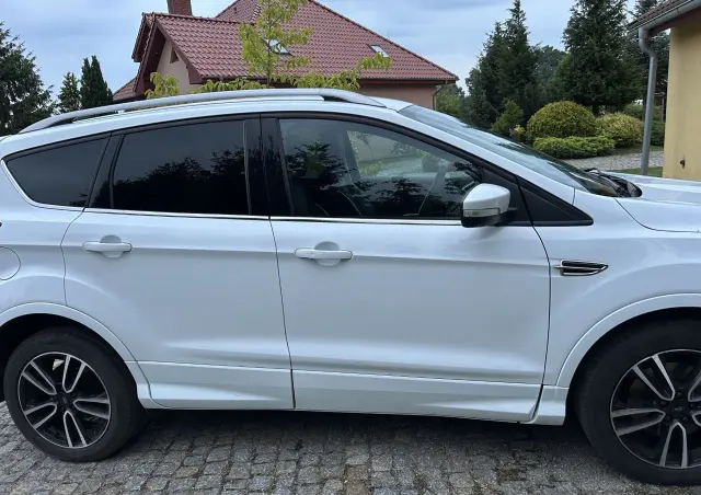 FORD Kuga Titanium