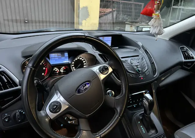 FORD Kuga Titanium