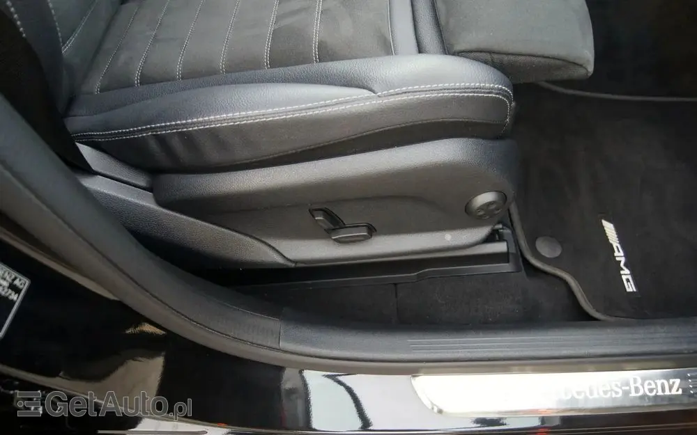 MERCEDES-BENZ GLC 300 e 4Matic 9G-TRONIC AMG Line Plus