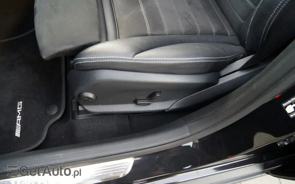 MERCEDES-BENZ GLC 300 e 4Matic 9G-TRONIC AMG Line Plus