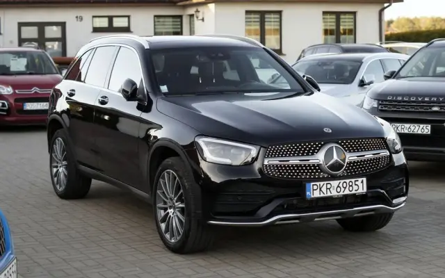 MERCEDES-BENZ GLC 300 e 4Matic 9G-TRONIC AMG Line Plus
