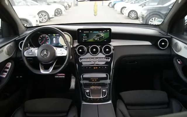 MERCEDES-BENZ GLC 300 e 4Matic 9G-TRONIC AMG Line Plus