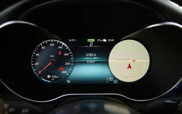 MERCEDES-BENZ GLC 300 e 4Matic 9G-TRONIC AMG Line Plus