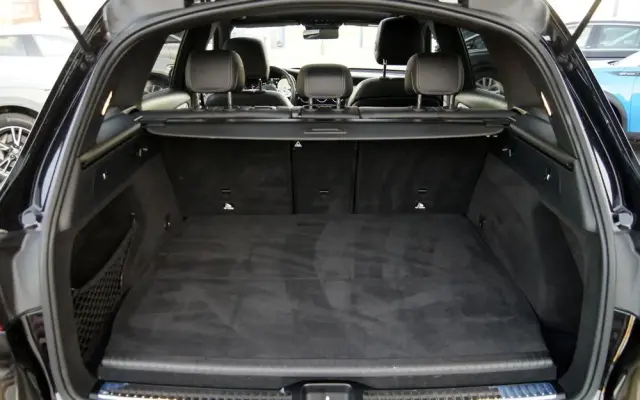 MERCEDES-BENZ GLC 300 e 4Matic 9G-TRONIC AMG Line Plus