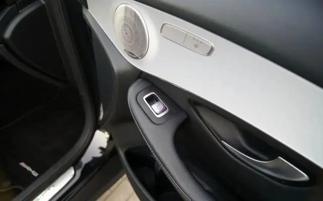 MERCEDES-BENZ GLC 300 e 4Matic 9G-TRONIC AMG Line Plus