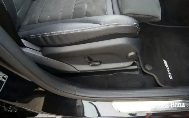 MERCEDES-BENZ GLC 300 e 4Matic 9G-TRONIC AMG Line Plus