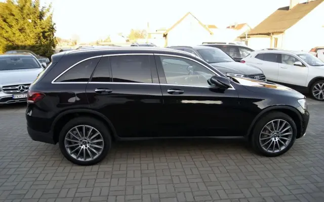MERCEDES-BENZ GLC 300 e 4Matic 9G-TRONIC AMG Line Plus