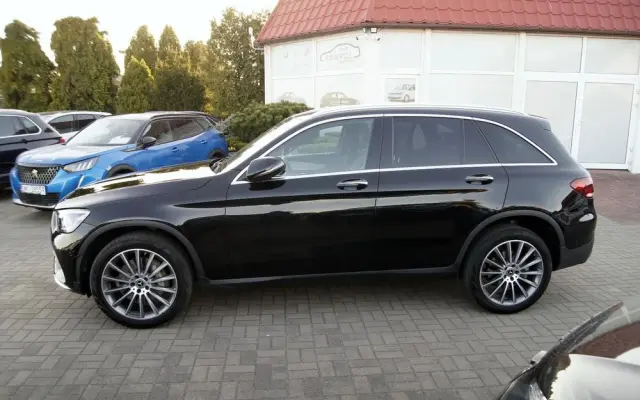MERCEDES-BENZ GLC 300 e 4Matic 9G-TRONIC AMG Line Plus