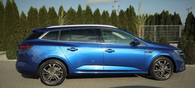 RENAULT Megane 