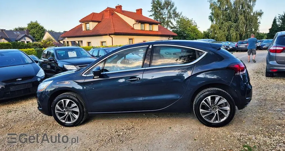 CITROËN DS4 1.6 VTi SoChic