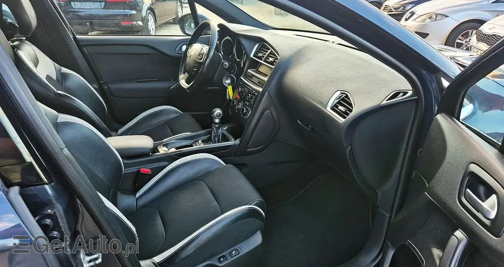 CITROËN DS4 1.6 VTi SoChic