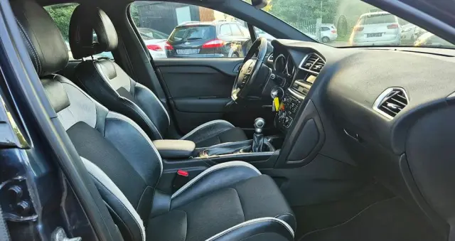CITROËN DS4 1.6 VTi SoChic