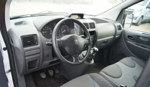 PEUGEOT Expert 