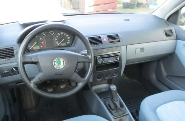 SKODA Fabia 