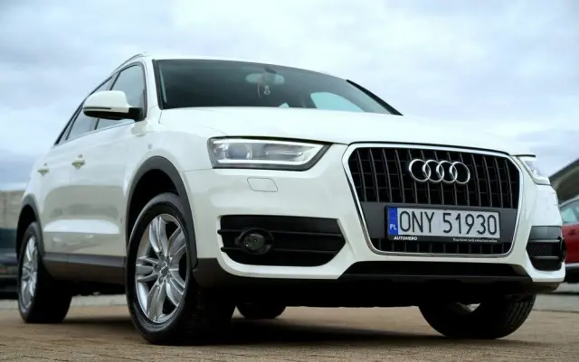 AUDI Q3 