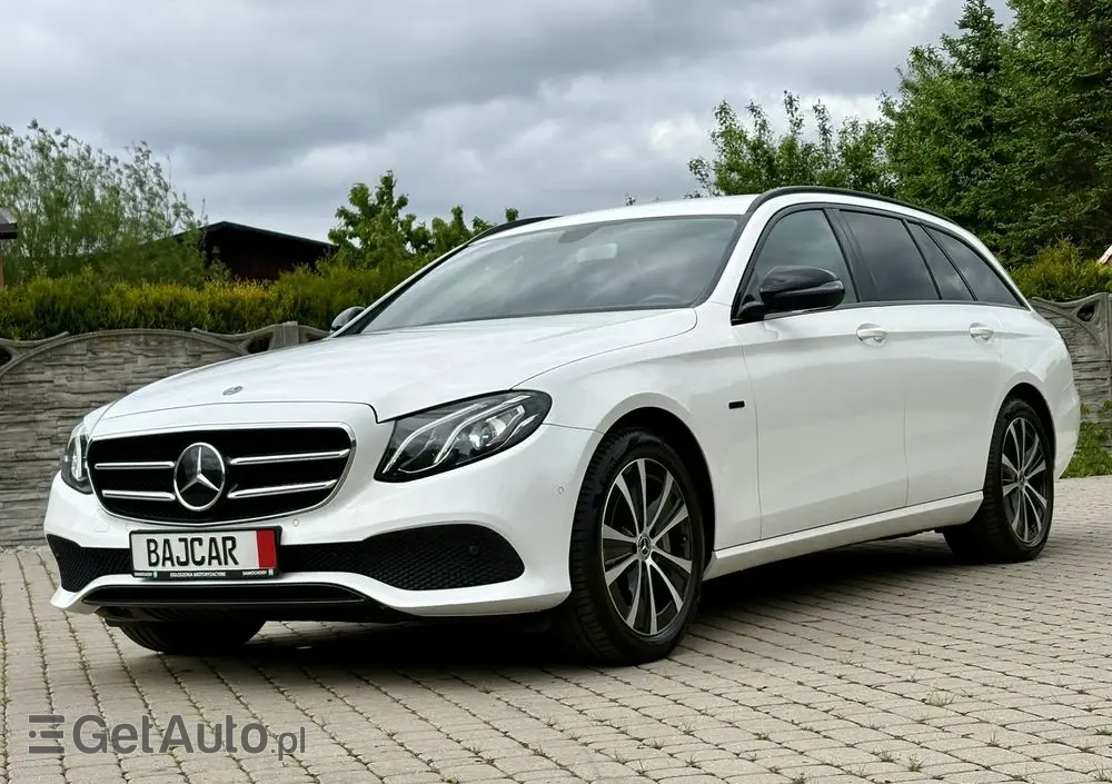 MERCEDES-BENZ Klasa E 300 de T 9G-TRONIC